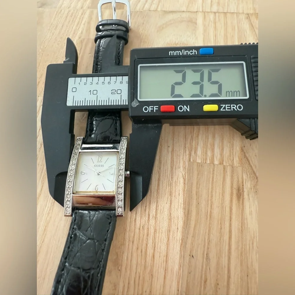 Guess ladies rectangular tank silver tone black leather watch NEW BATTERY